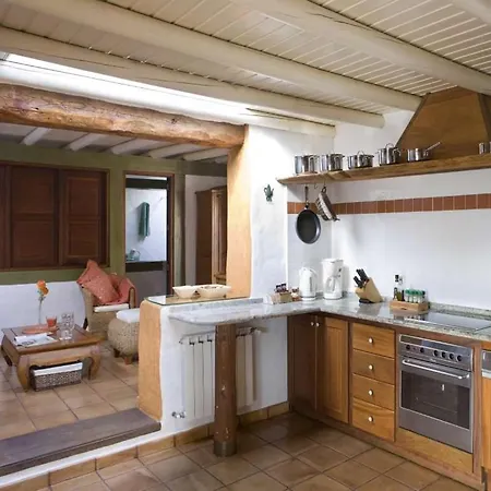 Vila El Pinar Sleeps 4 Pool Wifi T691416 *