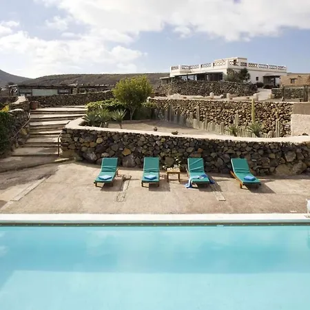 Vila El Pinar Sleeps 4 Pool Wifi T691416 *